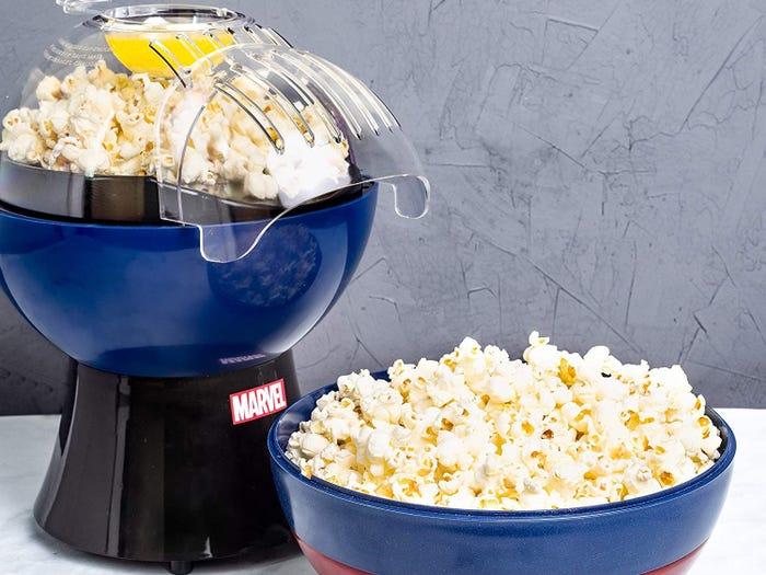 captain america popcorn maker and popcorn bowl