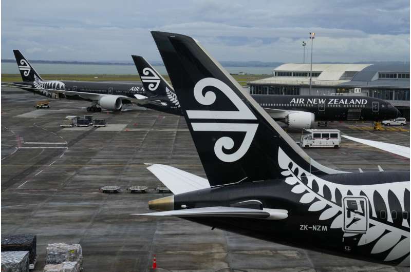 New Zealand airline plans to raise $1.5 billion to rebuild