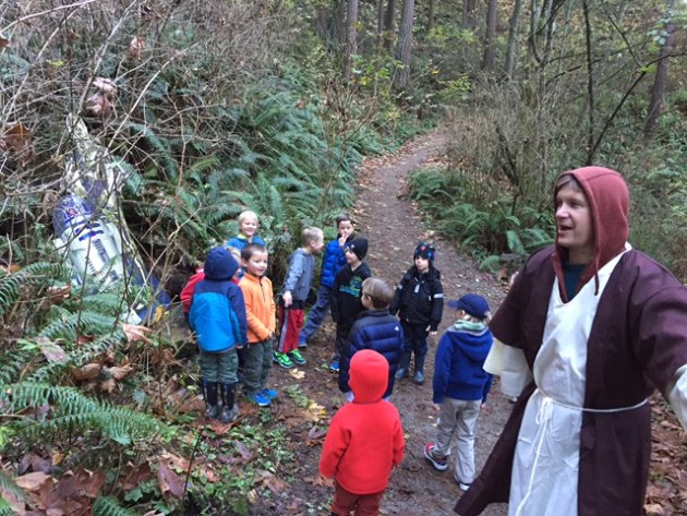 Ob-John Kenobi leads the kids on a trek to find Imperial troops in Seattle.
