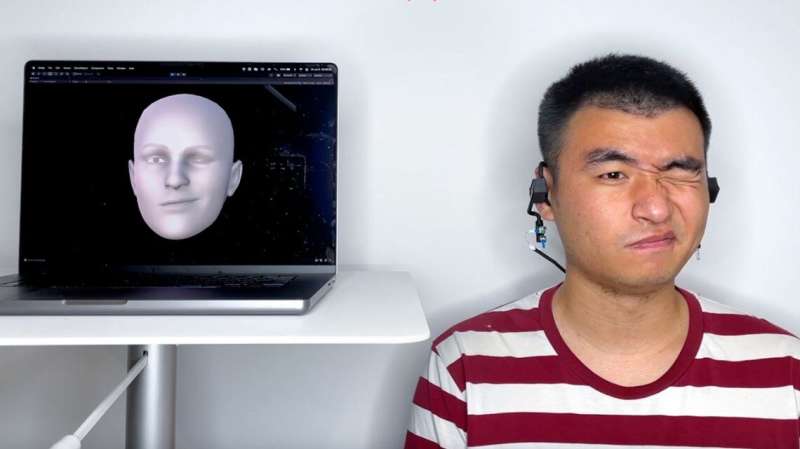 Wearable device uses sonar to reconstruct facial expressions