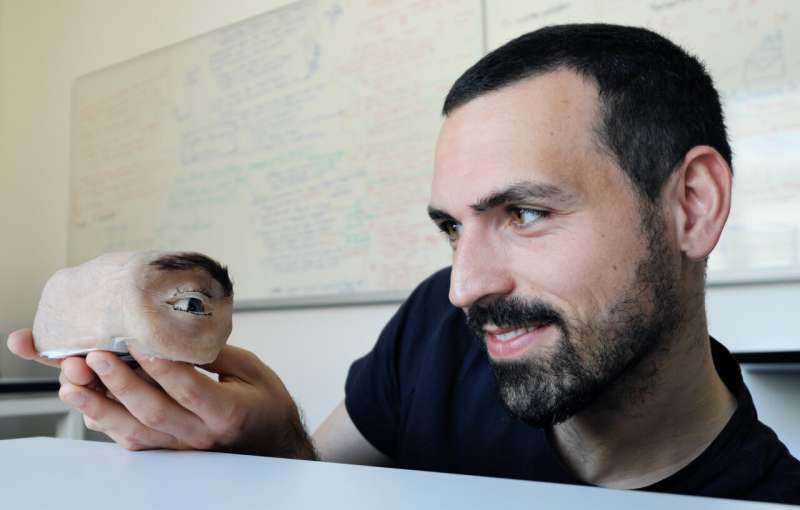 Webcam designed like a human eye: researchers question ubiquitous technology