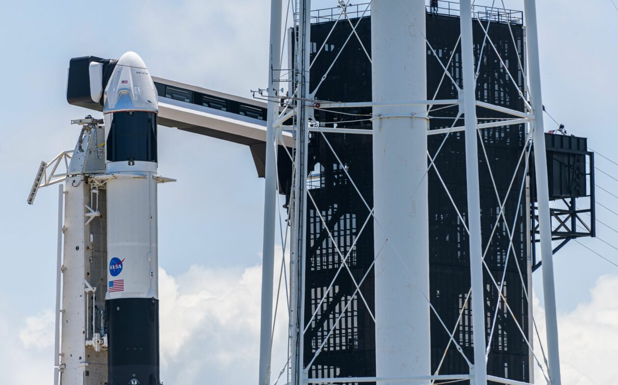 SpaceX Crew Dragon and Falcon 9 on pad